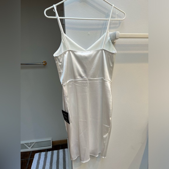 NWT Lulu's White Satin Bodycon Mini Dress (Size Small) - Picture 5 of 7